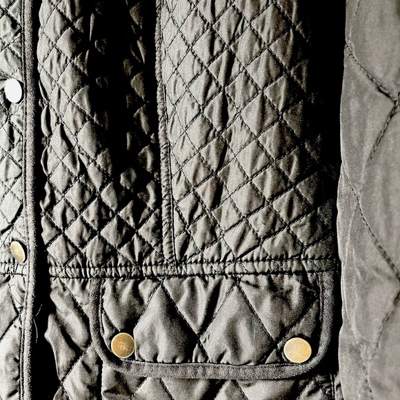 (2 for $20) Stylish quilted black jacket. Size 8 - Picture 2 of 9